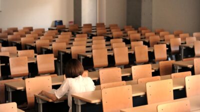 俳優養成所の選び方で失敗しない！後悔しないための比較ガイド